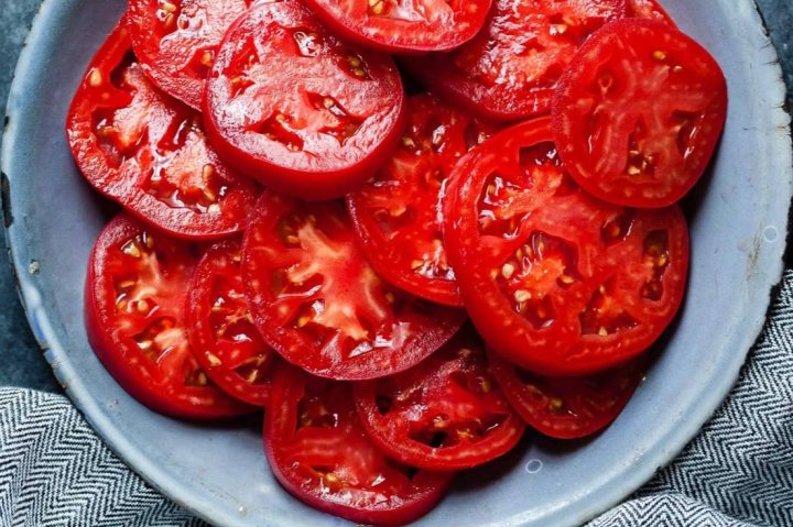 Экспорт тепличных томатов из Узбекистана упал на 23%