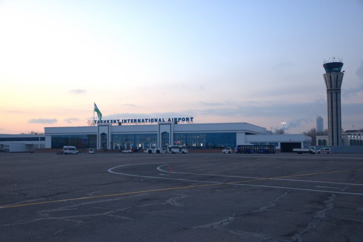 Из-за сдвига ветра несколько самолётов не смогли приземлиться в Ташкенте