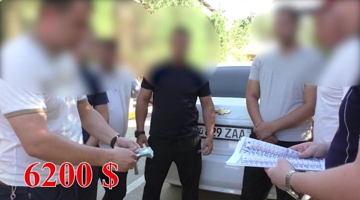 В Хорезме задержали ранее судимого мужчину, который занимался незаконным обменом иностранной валюты