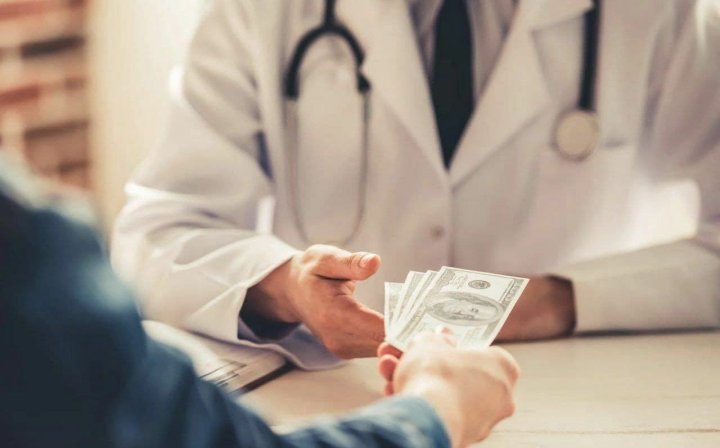 Объём оказанных медицинских услуг в Узбекистане достиг почти 6 триллионов сумов