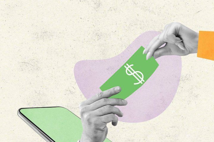 В Узбекистане зафиксировано рекордное падение доллара, американская валюта достигла минимума с августа прошлого года