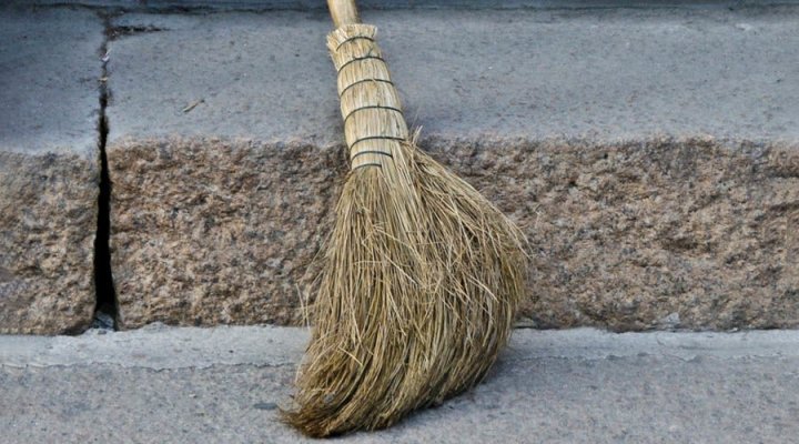 В Сырдарьинской области бригадир оформил кредит на сотрудницу и отправился в Хадж