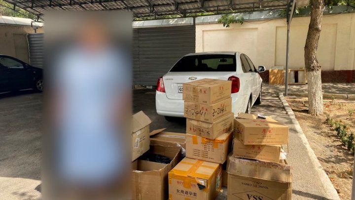 В одном из домов Учтепинского района изъяли крупную партию контрабандных товаров интимного назначения