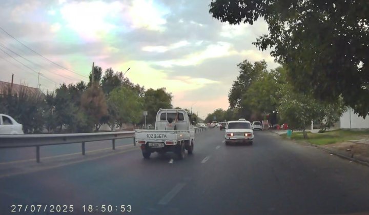 В Ташкентской области водитель автомобиля «Labo» перевозил ребёнка в грузовом отсеке