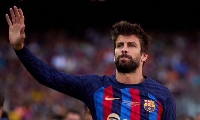 Узбекский полузащитник стал целью легенды «Барселоны»