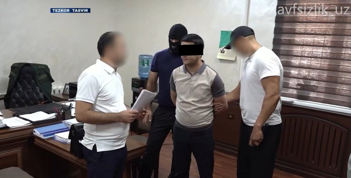 В Сырдарье зампрокурора задержан при получении 10 тыс. долларов США