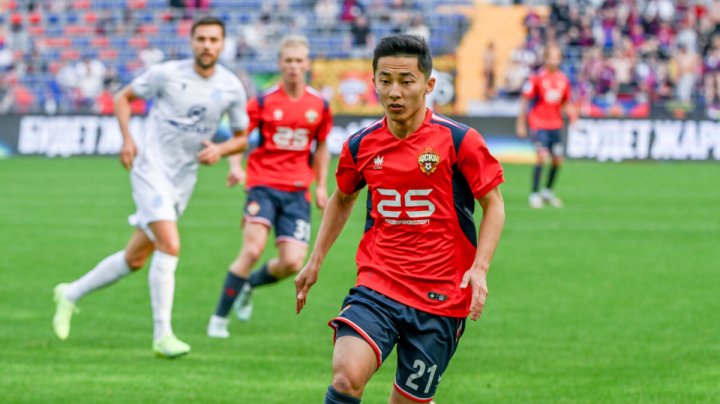 «Он мелкотня абсолютная», – легенда ЦСКА об узбекском полузащитнике Файзуллаеве