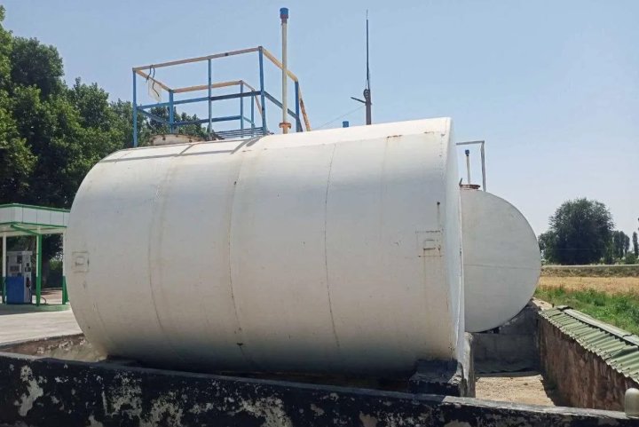 На АЗС в Джизакской области продавали некачественный бензин АИ-80
