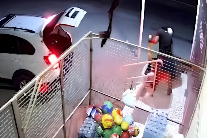 В Ташкентской области неизвестные похитили платёжный терминал и скрылись на Captiva