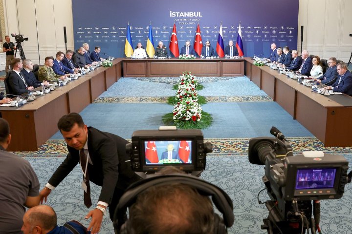 Россия и Украина провели переговоры в Стамбуле