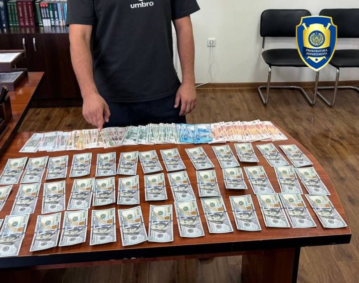 Задержания «валютчиков» прошли в нескольких регионах Узбекистана