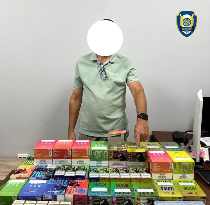 В Ташкенте мужчина незаконно торговал электронными сигаретами
