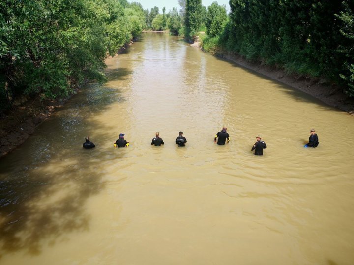 В Намангане ведут поиски мальчиков, утонувших в канале