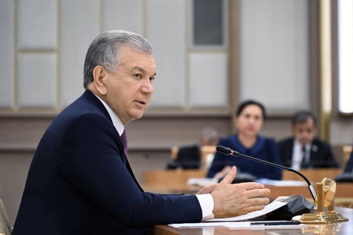 Президент попал в пробку Ташкенте и раскритиковал организацию движения — видео