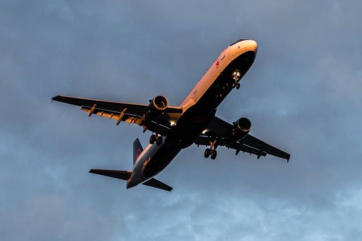 Беспилотная Угроза: Стало известно, почему задержали рейс из Петербурга в Самарканд