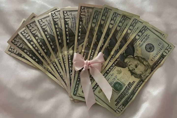 В Узбекистане обновили курс иностранных валют на 13 августа