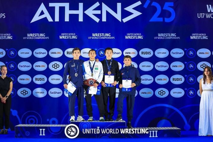 Узбекский борец Жалолдинов завоевал серебро на ЧМ U-17 в Греции