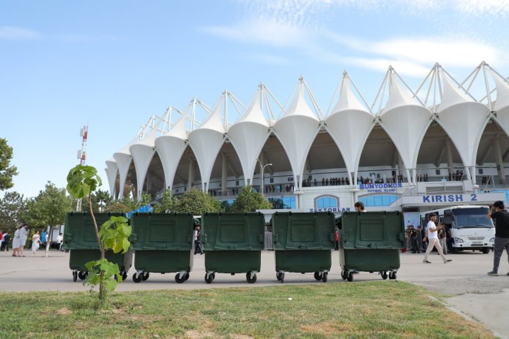 Агентство по управлению отходами призвало гостей концерта Дженнифер Лопес соблюдать чистоту
