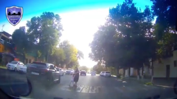 В Самарканде водитель автомобиля «Honda» едва не стал причиной трагедии