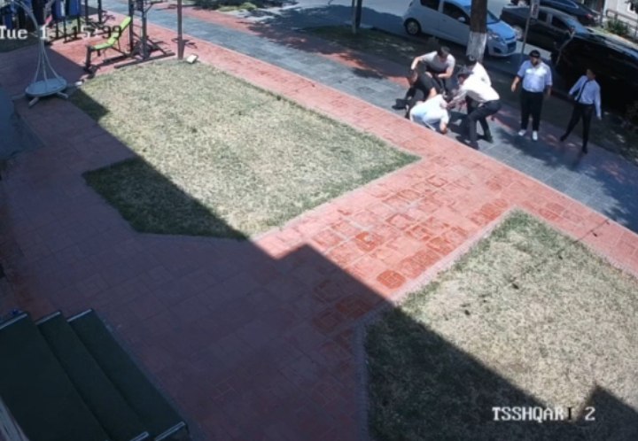 В Коканде двое мужчин подрались из-за парковочного места