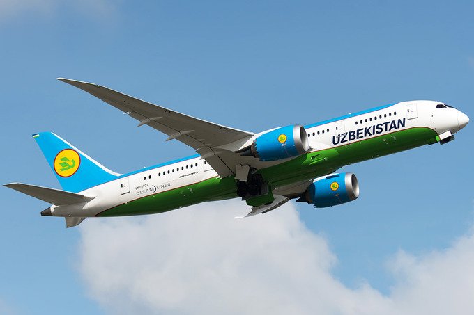 Рейс Uzbekistan Airways из Намангана в Сочи задержали
