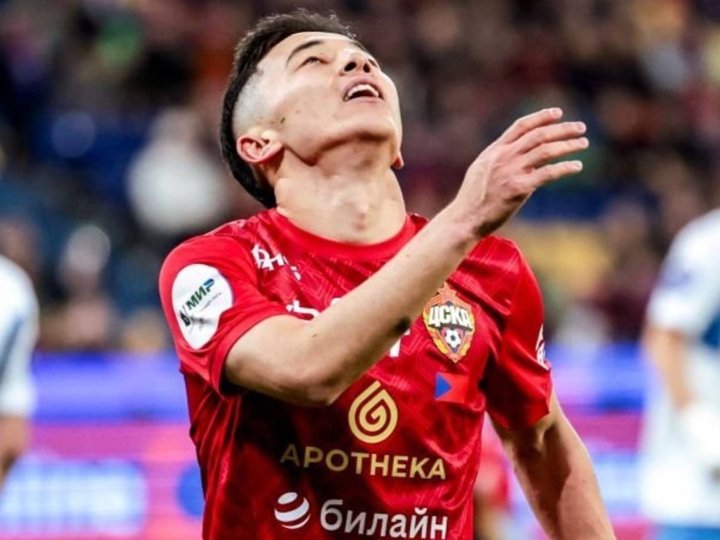 «Всё из-за ЦСКА»: стало известно, почему узбекский футболист Файзуллаев не может играть в Турции