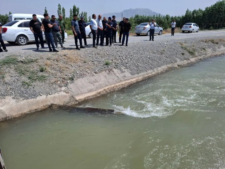 В Андижане «Нил-Гранит» повторно загрязнил канал стоками