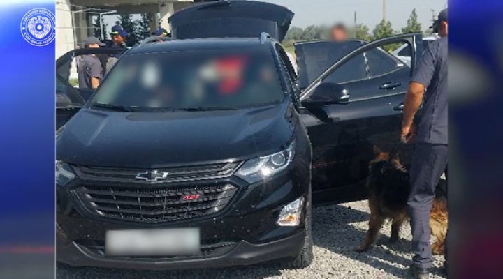 В Сырдарье выявили перевозку наркотиков в автомобиле «Equinox»
