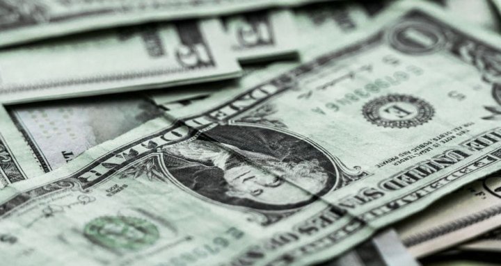 В Узбекистане обновили курс иностранных валют на 28 августа