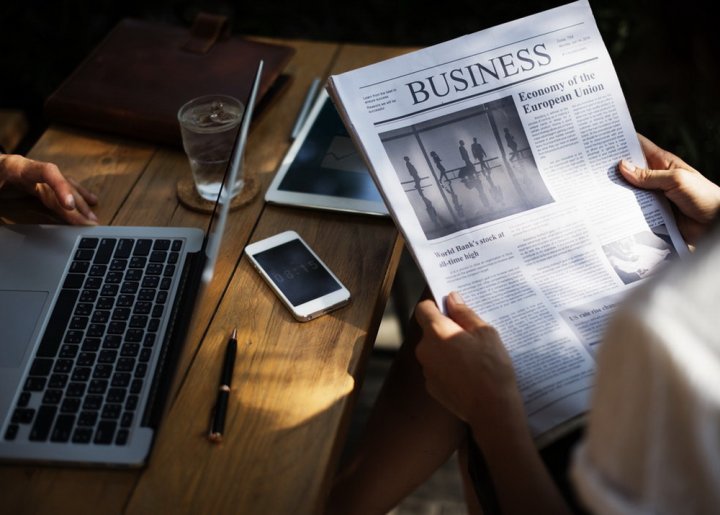 Больше никаких бумаг: В Узбекистане утвердили новые правила для бизнеса и работников