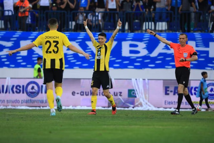 В Фергане учителей могли вынудить посетить матч Навбахора против Нефтчи