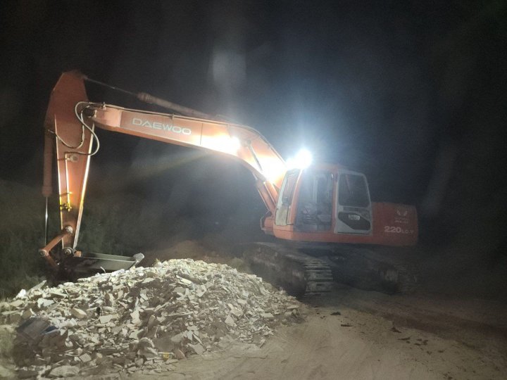 Экологи наложили крупный штраф на водителя гусеничного экскаватора в Кашкадарьинской области