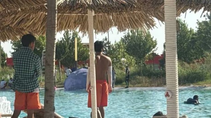 В Ташкенте на пляже в парке «Янги Узбекистон» утонул парень