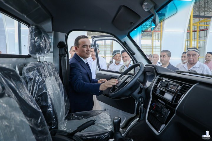 В Узбекистане появился бюджетный конкурент у Chevrolet Damas и Labo