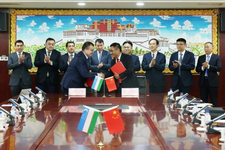 Китай поможет Узбекистану искать и добывать полезные ископаемые