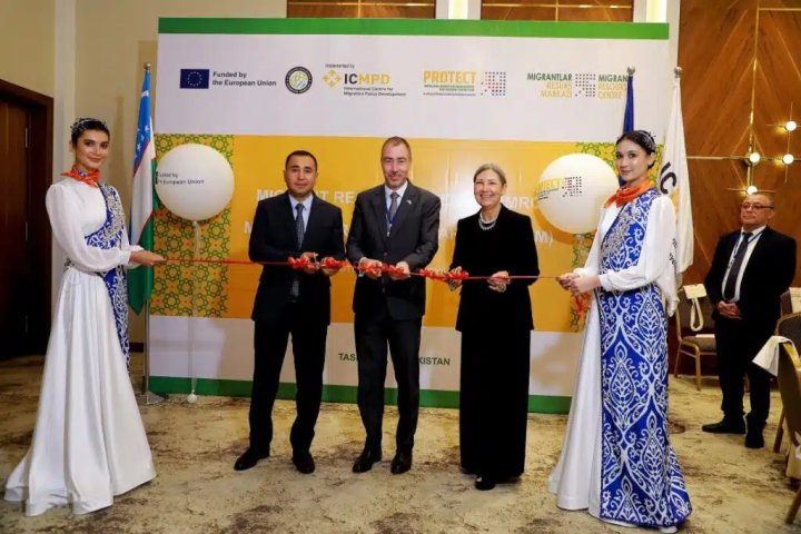 ЕС поддержал запуск центра помощи мигрантам в Узбекистане