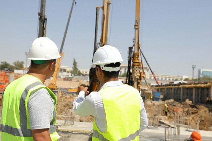 Сенат Узбекистана потребовал отчета о нарушениях в строительстве