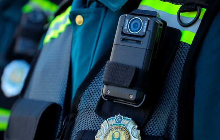 В Узбекистане инспекторов профилактики оснастят бодикамерами