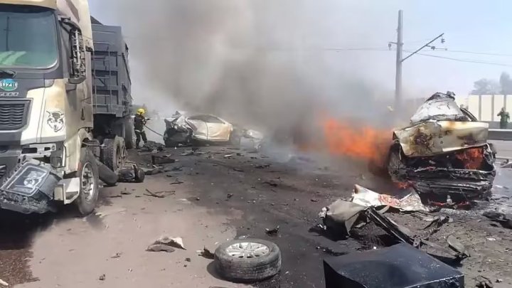 Число погибших в страшном ДТП в Ангрене выросло до 11