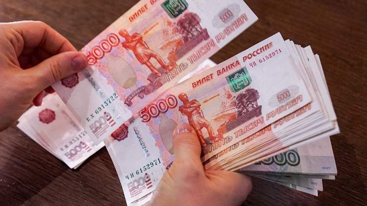 В России введены новые размеры госпошлин для мигрантов