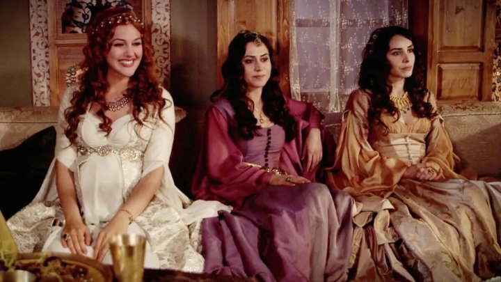 Истинные критерии выбора наложниц для султана Сулемана: Как женщины в Османской империи добивались власти через гарем