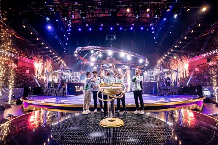 Team Falcons одержал победу в гранд-финале главного турнира года по Dota 2