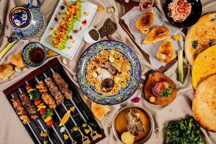 Общепит Узбекистана установил рекорд в 133 триллиона сумов