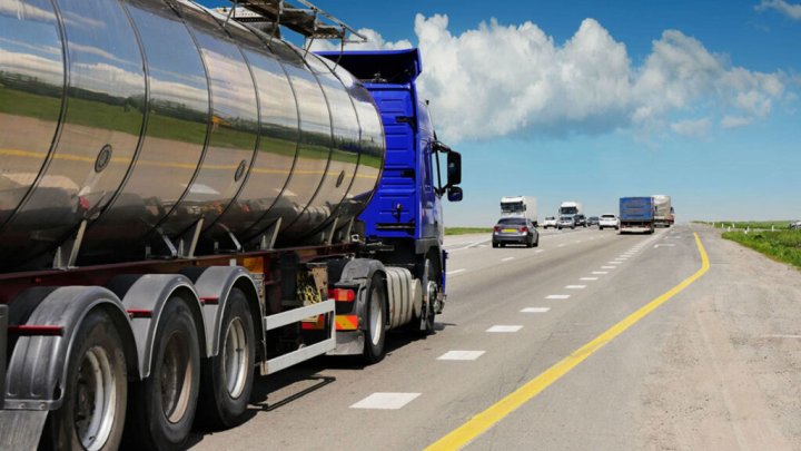 Ферганская долина не останется без топлива: на рынок выпустили 2 тыс. тонн бензина