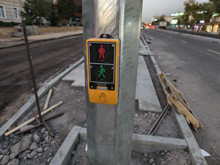 На улице Шота Руставели в Ташкенте появятся инновационные светофоры