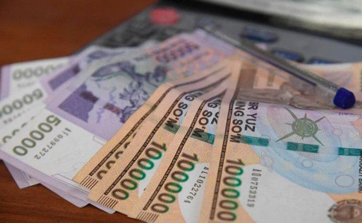 Кто в Узбекистане сможет получить материальную помощь в ноябре?