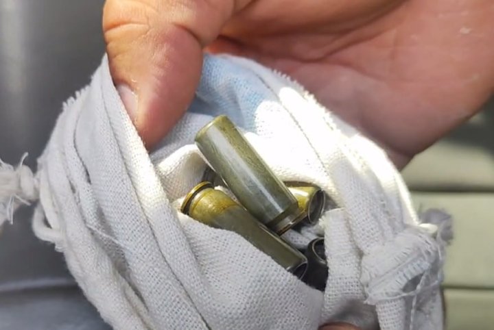 В Ташкентской области мужчина пытался провезти через таможню 11 патронов к травматическому пистолету