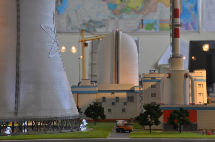 O‘zbekistonda Jizzax viloyatidagi to‘rtta atom reaktorini ishga tushirish muddatlari belgilandi