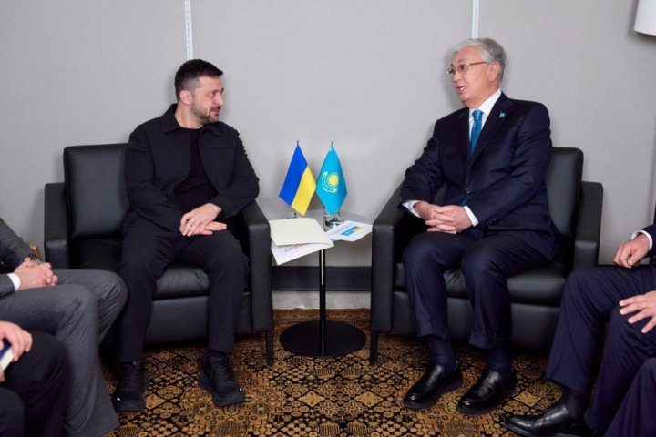 Zelenskiy Putin bilan muzokaralarni o‘tkazish uchun yangi potentsial maydonni belgiladi