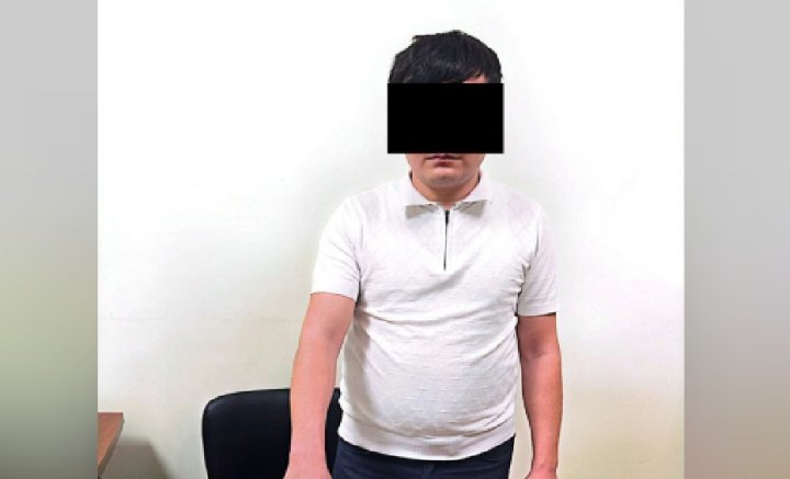 В Термезе задержан помощник судьи по уголовным делам